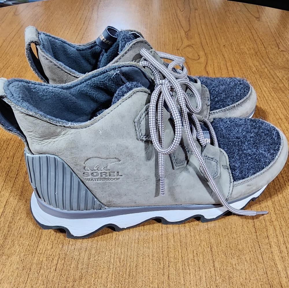 SOREL Womens Kinetic Caribou Gray Ankle Boots Size 9